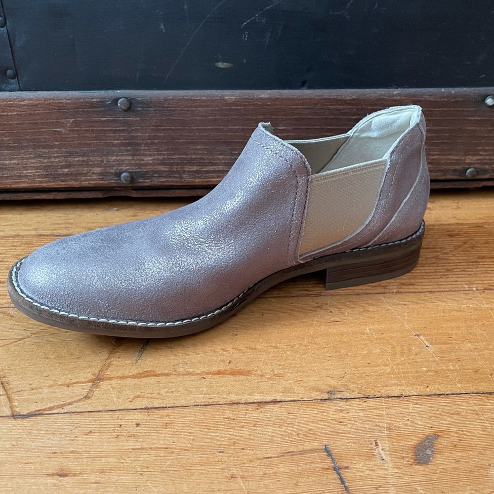 Clarks Silver 7.5 - Picture 2 of 6